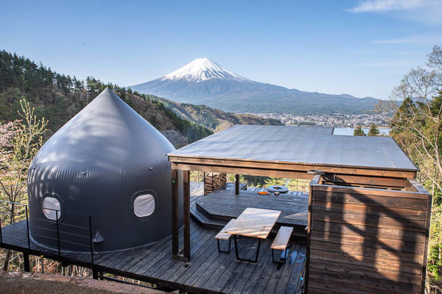 標高1,020mの天空から富士山を独り占め！絶景ステイが叶う新グランピングに行ってみない？