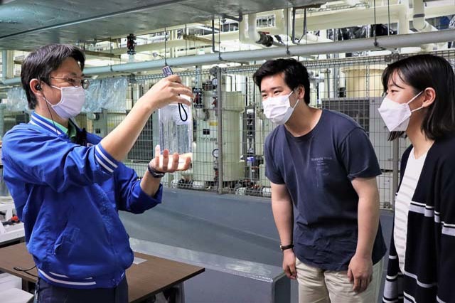 今夏の自由研究はサンシャイン水族館で！クラゲや爬虫類の生態を展示や解説で楽しみながら学ぼう