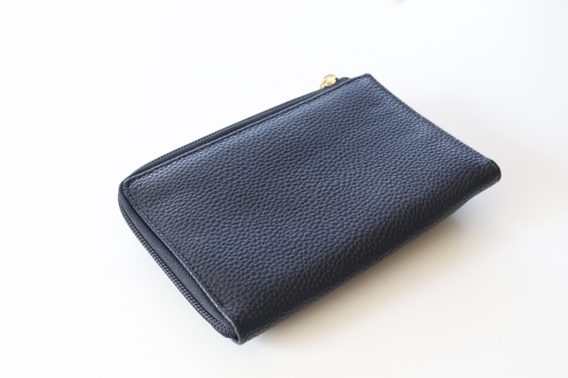 ダイソーで入荷してもすぐ消えちゃうって噂…専門店も商売あがったり?!500円高見えバッグ