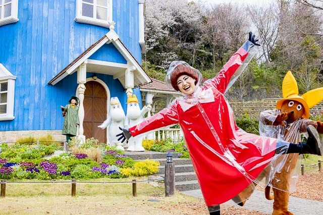 カラフルな傘の下で大はしゃぎ！飯能のムーミンバレーパークなら雨の日のお出かけもめちゃ楽しい