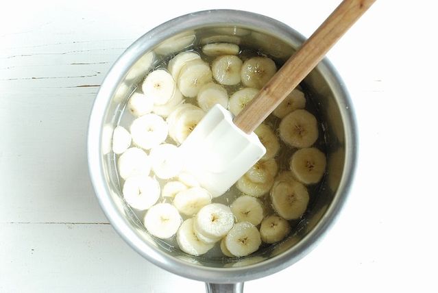 バナナ一房使い切り！ホットケーキミックスでつくるチョコバナナケーキ＆バナナコンフィチュール