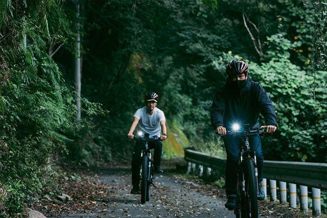 SUPやe-bikeで秘境を満喫！一流シェフの出張料理まで楽しめる至高のグランピングツアー