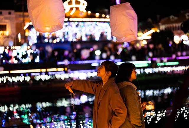 冬空にランタンをふわっ！各日800個限定「スカイランタンフェス」でロマンチックに1年を締めくくろう【和歌山】