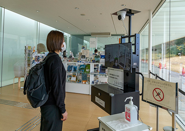 横須賀美術館で建築、絶景、レストランを一挙に満喫