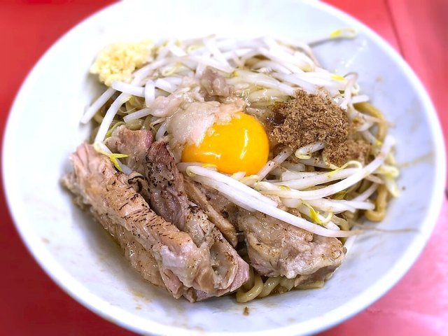 松戸の二郎系ラーメン9選！直系店近くのデカ盛りインスパイア系も！