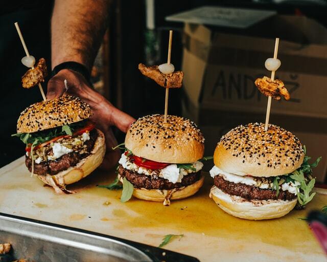 博多駅周辺のおすすめハンバーガー6選！肉汁溢れる駅ナカ人気店も！