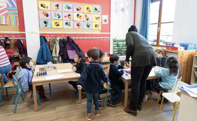 フランスでは3歳から義務教育！フランスの幼稚園をリアルレポート