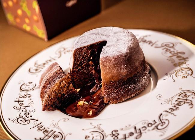 カファレル「福袋」がお得すぎ!デザイン缶やチョコがたっぷり入ってほぼ半額。