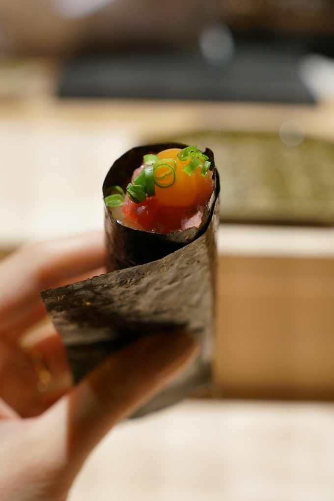 【レポ】赤坂の複合業態に『鮨 若尊』オープン。1万円で上質な鮨とお酒を堪能