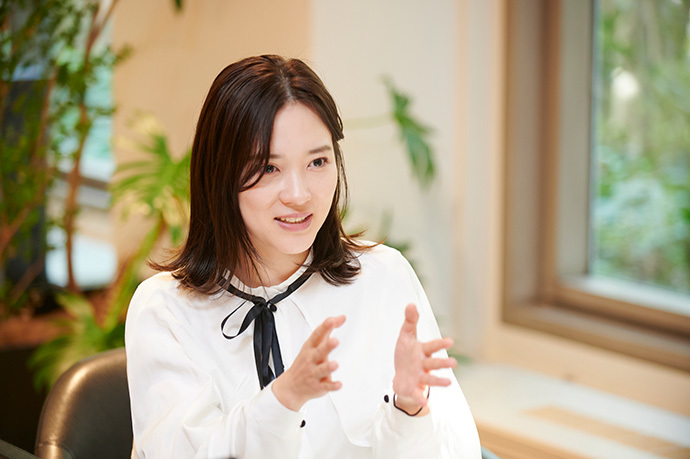 【元JKT48 近野莉菜】アイドル引退→人生初のバイト生活。失敗続きのドン底から「やりたい仕事」つかみ取った執念