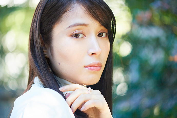 広瀬アリス「泥臭い仕事、自分に合ってる」“今ここ”でがむしゃらに働くことを選んだ20代の仕事論
