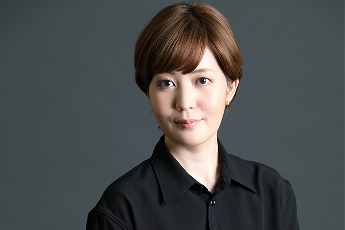 【小説家・新川帆立】「人生遠回り」の伏線は、いつか回収される。“リスクを避けつつ我を通す”元弁護士作家の生き方