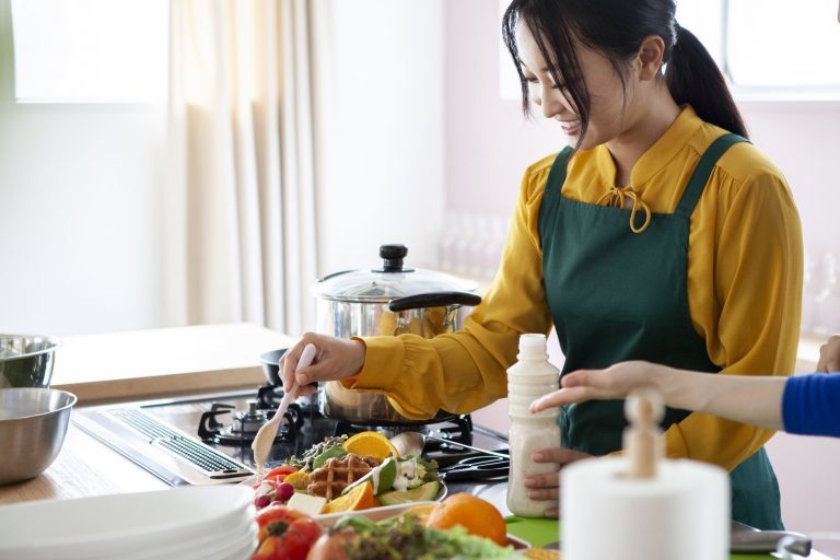 34歳女性が婚活で“料理アピール”をやめた理由。変な男性ばかり寄ってきた