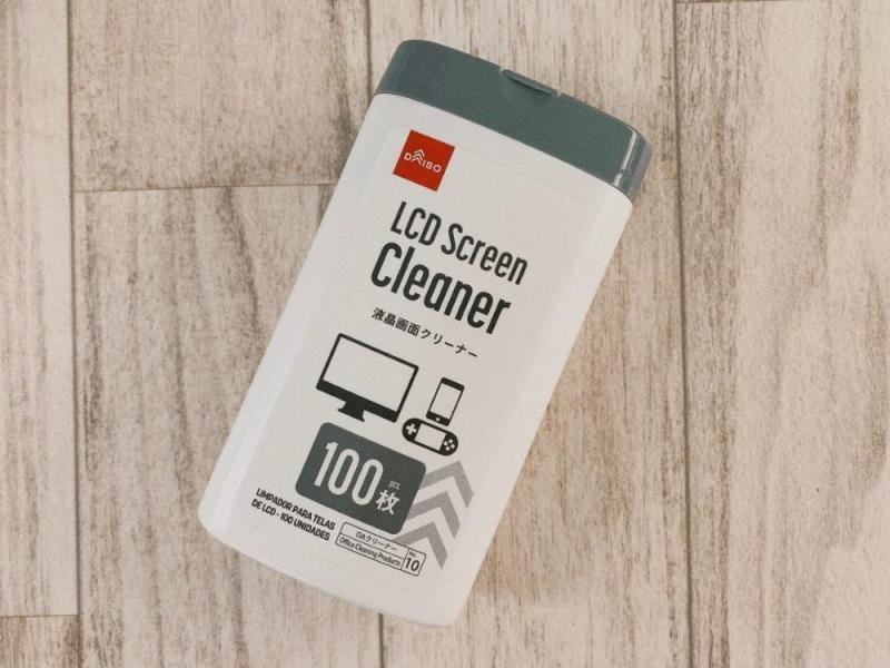 100円でいいの!?ダイソーの「液晶画面クリーナー」が最高なワケ。
