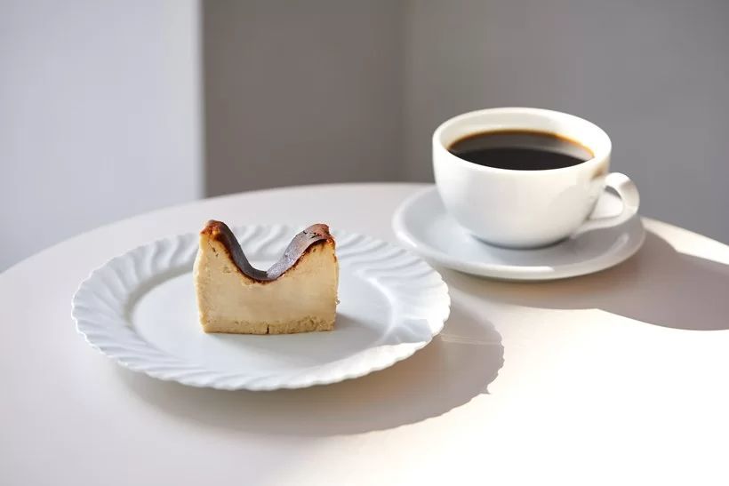 【HAGAN ORGANIC COFFEE・HOC】人気ロースターカフェと3ツ星レストラン出身のシェフが出会ってうまれた、コーヒーに合うグルテンフリーチーズケーキ誕生