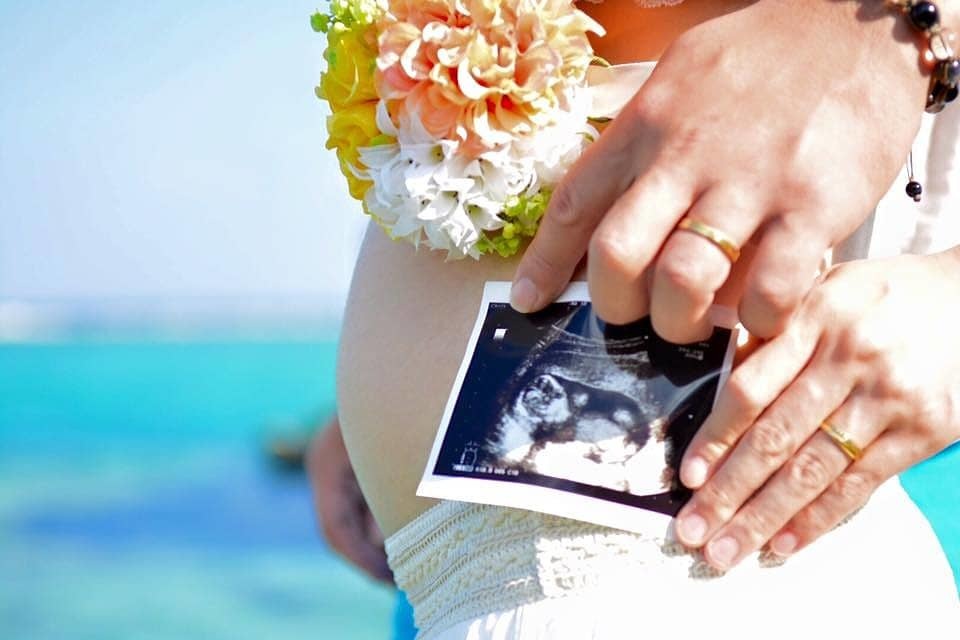 妊娠中の胎教にいい絵本おすすめ14選！　選び方や読み方のコツなどを紹介